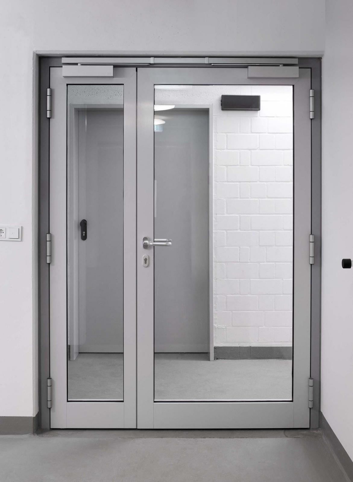 Алюминиевая дверь 1500×2000 мм. GFTD17204 Алюминиевая дверь 1500×2000 мм. GFTD17204